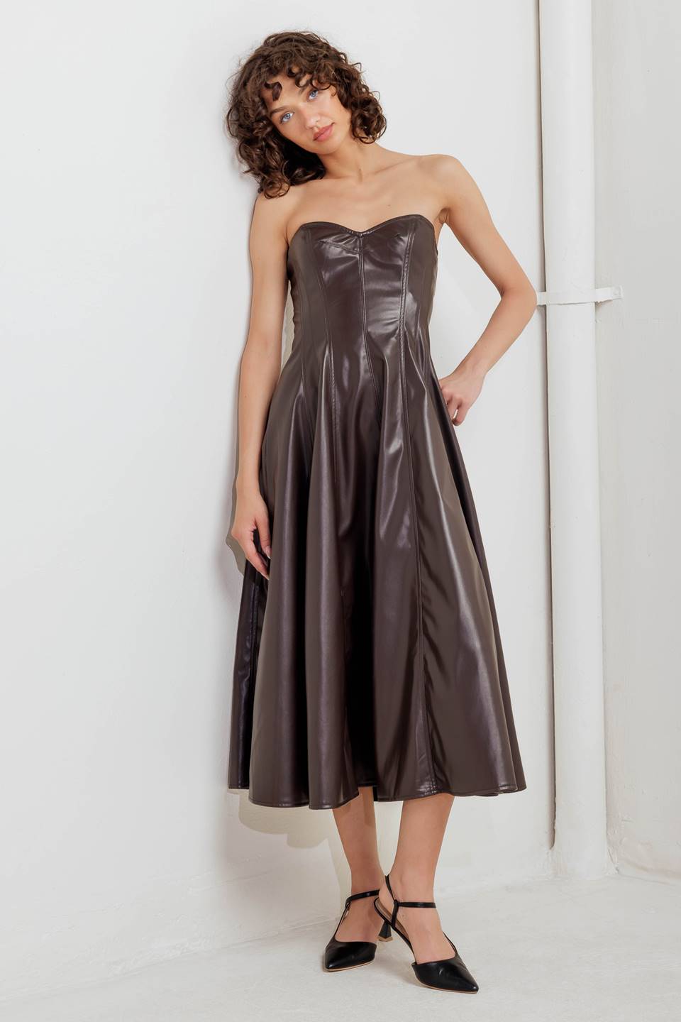 ESPRESSO DIVA FAUX LEATHER MIDI DRESS Flying Tomato